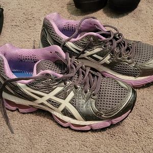 Asics size 7 OK condition